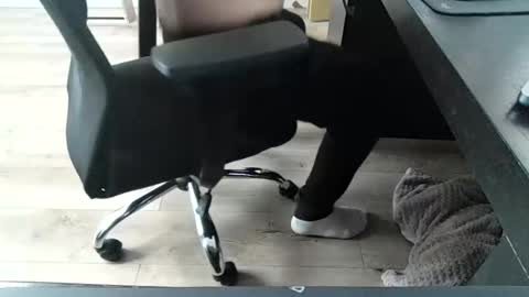 titsthebest online show from March 2026 07:25:01 AM