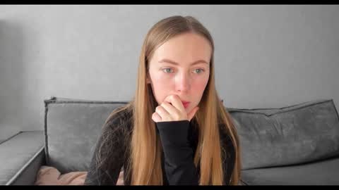 Snapshot of tixxxy chatting on November 2025 09:15:02 AM Maria online show from November 2025 09:15:02 AM