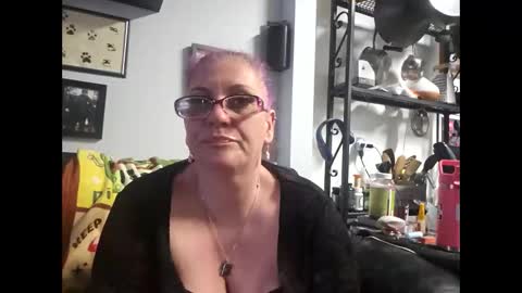 Snapshot of tjxxx69 chatting on April 2026 05:07:01 PM Tj online show from April 2026 05:07:01 PM