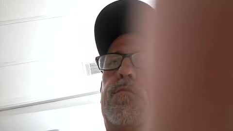 tnkrbel4851 online show from April 2026 07:49:01 AM