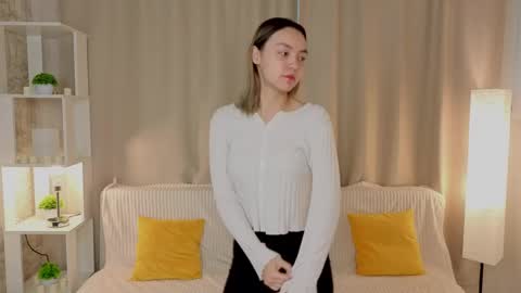Lin online show from April 2026 04:34:01 AM