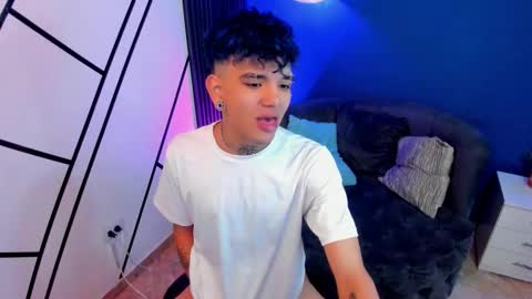 todoroki_g online show from November 2025 12:27:02 PM