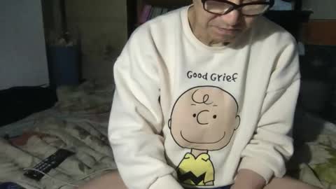 small man online show from April 2026 11:46:02 PM