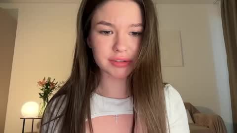 Snapshot of tokyo_blomm chatting on June 2026 03:36:01 PM Alice Alice - online show from June 2026 03:36:01 PM
