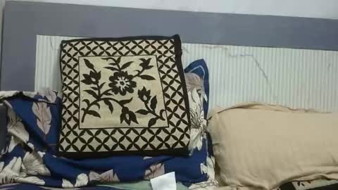 Snapshot of tokyo_indian chatting on October 2025 04:42:01 AM Tokyo online show from October 2025 04:42:01 AM