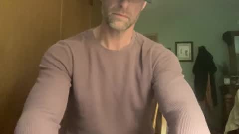 Snapshot of tokyodude12 chatting on September 2025 07:27:01 PM The Beekeeper online show from September 2025 07:27:01 PM