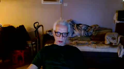 tom112292014 online show from October 2025 12:47:01 PM