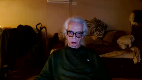 tom112292014 online show from February 2026 12:40:01 AM