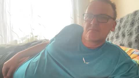 Tom online show from October 2025 01:20:02 PM