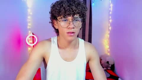 Snapshot of tom_blue10 chatting on May 2026 03:14:02 AM Tom Blue online show from May 2026 03:14:02 AM