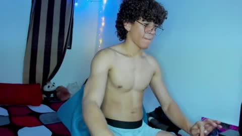 Snapshot of tom_blue10 chatting on June 2026 12:37:01 AM Tom Blue online show from June 2026 12:37:01 AM