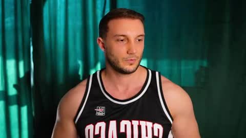 Tom online show from July 2026 03:00:02 PM