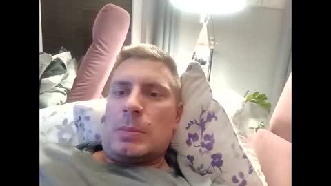 Snapshot of tom_horny84 chatting on December 2024 12:12:01 AM tom_horny84 online show from December 2024 12:12:01 AM