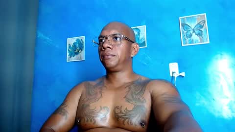 Snapshot of tom_miller chatting on November 2025 01:59:02 AM Tom Miller online show from November 2025 01:59:02 AM