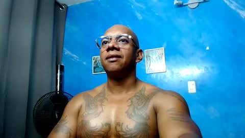 Snapshot of tom_miller chatting on March 2026 07:19:01 PM Tom Miller online show from March 2026 07:19:01 PM