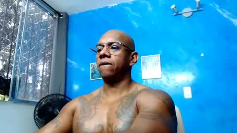 Snapshot of tom_miller chatting on April 2026 06:53:01 PM Tom Miller online show from April 2026 06:53:01 PM