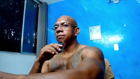 Snapshot of tom_miller chatting on April 2026 09:27:01 PM Tom Miller online show from April 2026 09:27:01 PM