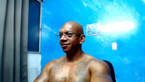 Snapshot of tom_miller chatting on May 2026 02:06:01 AM Tom Miller online show from May 2026 02:06:01 AM
