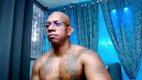 Snapshot of tom_miller chatting on July 2026 05:27:01 PM Tom Miller online show from July 2026 05:27:01 PM