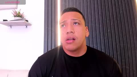 Tom muscle1 online show from November 2025 12:14:02 PM