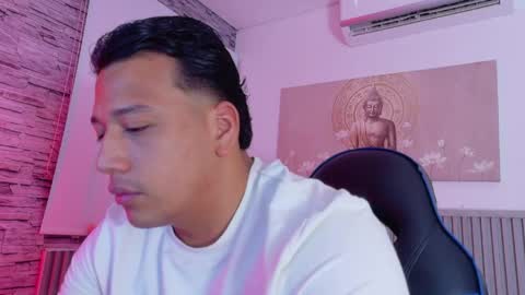 Tom muscle1 online show from April 2026 11:34:01 AM