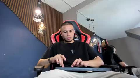 Snapshot of tomas_duque chatting on June 2026 08:02:02 AM TOMAS online show from June 2026 08:02:02 AM