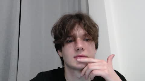 Tomas online show from February 2026 10:22:01 PM