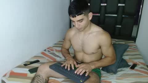 tomaz_18 online show from April 2026 02:10:01 AM