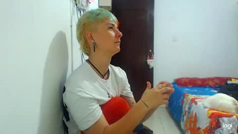 Snapshot of tomboyblue chatting on December 2024 02:20:02 AM Blue online show from December 2024 02:20:02 AM