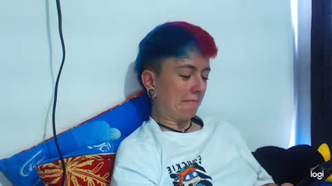 Snapshot of tomboyblue chatting on December 2024 03:55:02 PM Blue online show from December 2024 03:55:02 PM