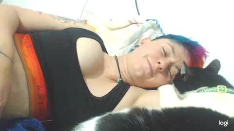Snapshot of tomboyblue chatting on January 2025 03:01:01 AM Blue online show from January 2025 03:01:01 AM