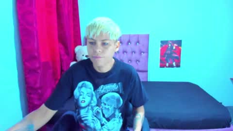 Snapshot of tomboygirl69 chatting on February 2025 03:39:01 PM tomboygirl69 online show from February 2025 03:39:01 PM