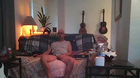 Snapshot of tomcatsawyer chatting on March 2026 12:00:02 PM sirmuggsalot online show from March 2026 12:00:02 PM