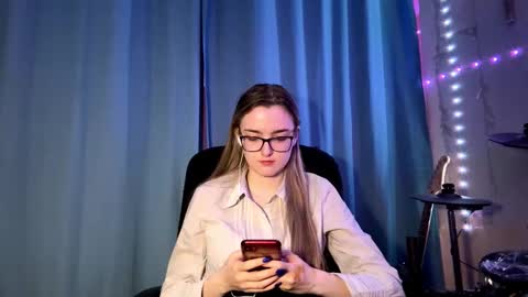 Sofia online show from March 2026 06:58:02 PM