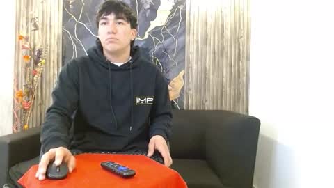 Snapshot of tommy160920 chatting on November 2025 12:55:01 PM tommy160920 online show from November 2025 12:55:01 PM