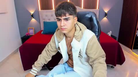 Tommy  online show from February 2026 03:33:01 AM