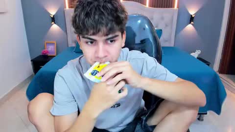 Tommy  online show from March 2026 03:34:01 AM