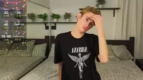 Tommy online show from October 2025 08:27:02 PM