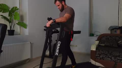  tommy burnzzz  online show from January 2026 04:45:01 PM