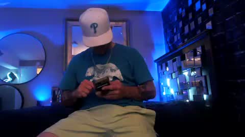 Snapshot of tommy_knuckles chatting on July 2026 02:29:02 AM Tommy online show from July 2026 02:29:02 AM
