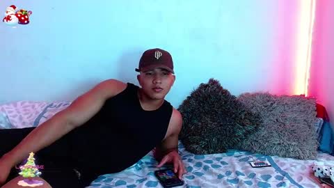 Snapshot of tommy_montana57935 chatting on December 2024 06:45:02 AM tommy and merida online show from December 2024 06:45:02 AM