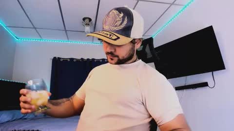 tommy_sccott online show from December 2025 10:15:01 PM