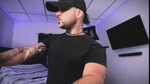 tommy_sccott online show from February 2026 12:09:01 AM