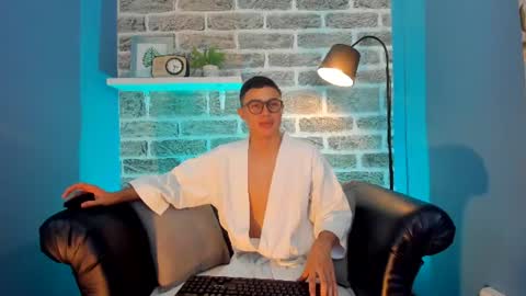 TOMMY WILD online show from July 2026 03:10:02 AM