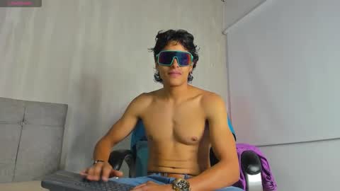 Snapshot of tommyhot7 chatting on June 2026 08:20:02 PM tommyhot7 online show from June 2026 08:20:02 PM