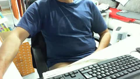 Tom online show from October 2025 05:11:01 PM