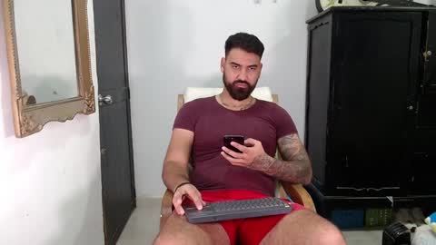 Snapshot of tomy_johnson2 chatting on December 2024 11:06:02 PM Tomas jhonson online show from December 2024 11:06:02 PM