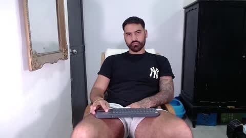 Snapshot of tomy_johnson2 chatting on January 2025 07:28:01 PM Tomas jhonson online show from January 2025 07:28:01 PM
