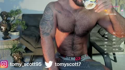tomy_scott6 online show from April 2026 08:52:02 AM