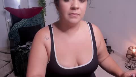 Snapshot of ton_amourrx chatting on September 2025 10:24:02 PM lady blue online show from September 2025 10:24:02 PM